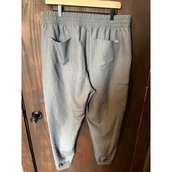 FIGS Technical Collection Women's Scrub Set Gray Top Jogger Pants XL FW1100 - Picture 7 of 7